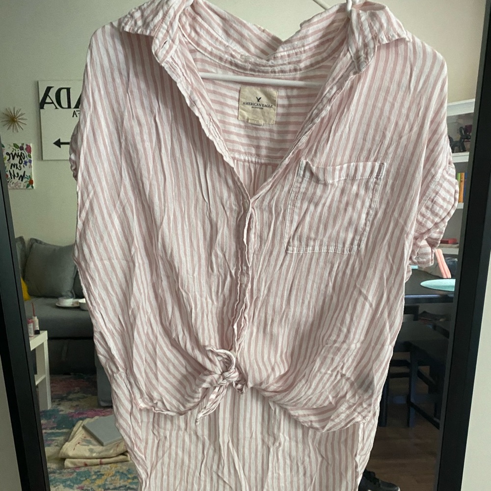 American Eagle Short Sleeve Button Down